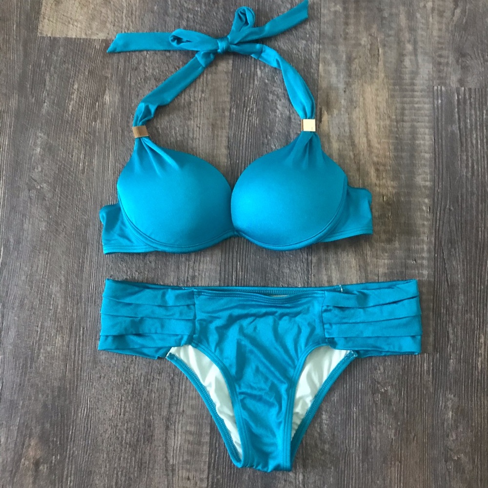 Victoria’s Secret Turquoise Bikini